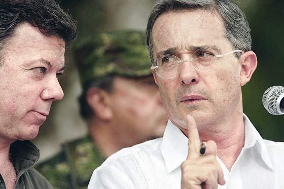 «Obama no se refirió sobre la circunstancia de volver al narcotráfico delito político»: Uribe