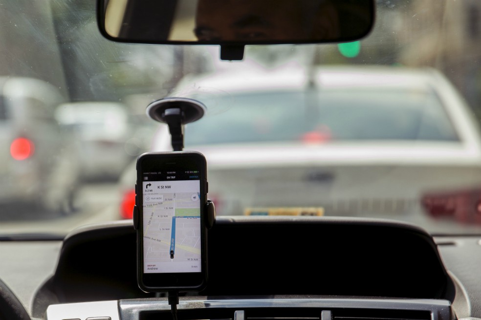 Uber anuncia acuerdo para vender participación a la japonesa Softbank