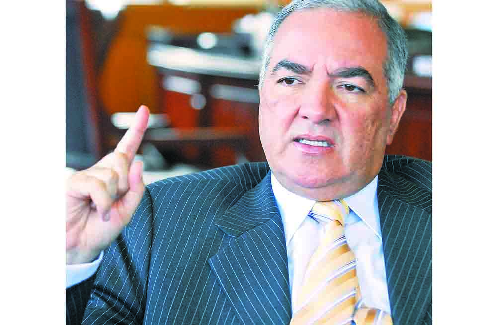 Contraloría sancionó a Hernán Martínez Torres, exministro de Minas