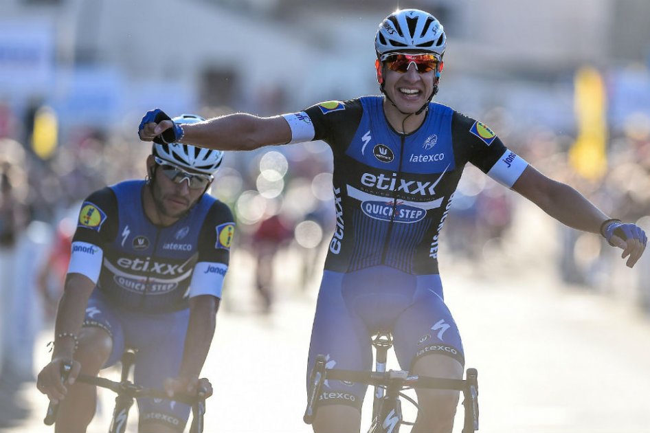 Davide Martinelli celebra la victoria en la segunda etapa en el Tour de La Provence. Foto: Etixx.