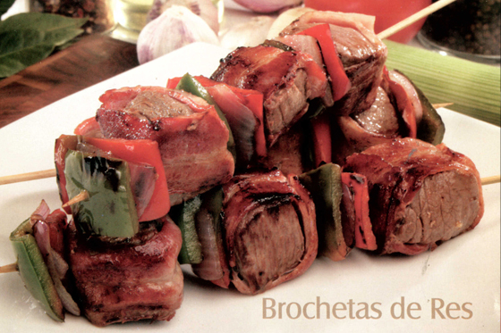 Prepara unas deliciosas brochetas de res 