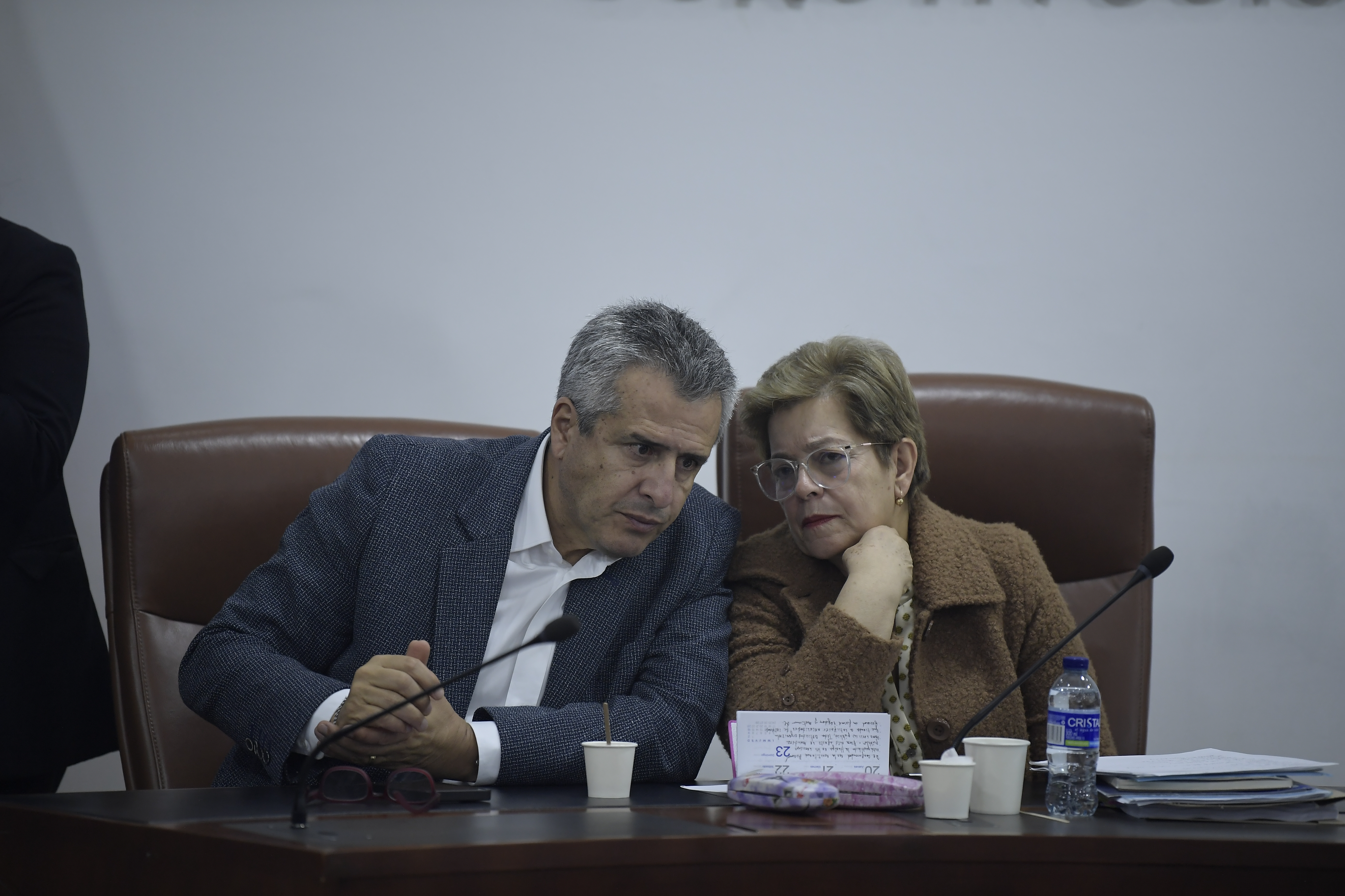 Ministra de Trabajo y Luis Fernando Velasco, Ministro del Interior, en el tercer debate de la reforma pensional en la Comisión Séptima de la Cámara de Representantes.