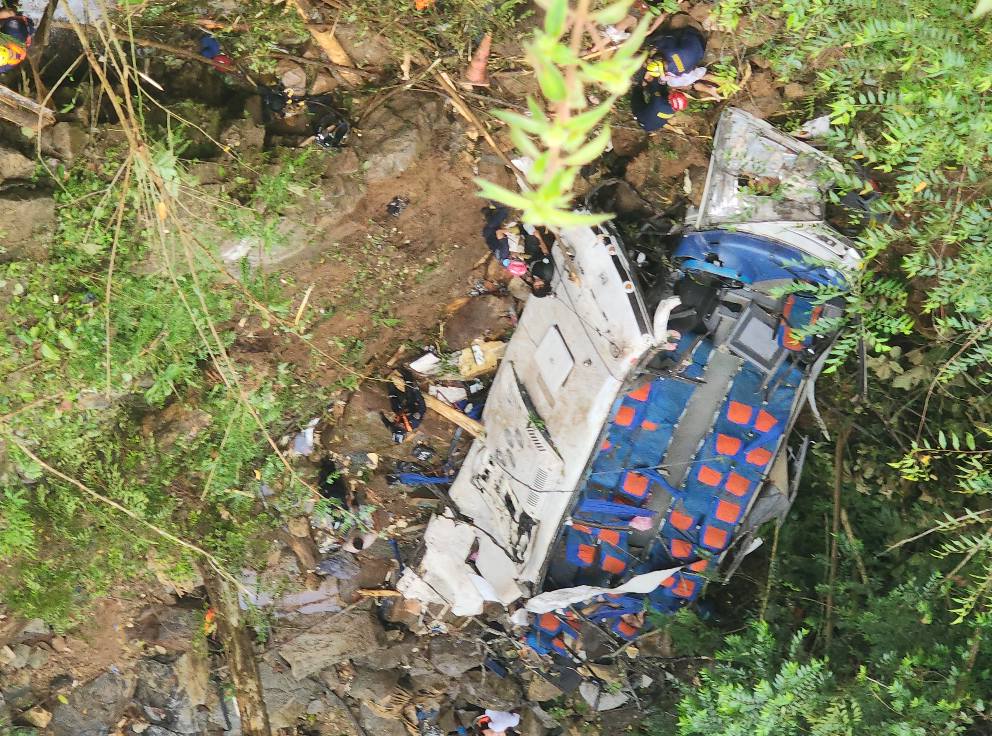 Nuevos detalles del accidente de bus en Segovia, Antioquia; hay lista de víctimas mortales