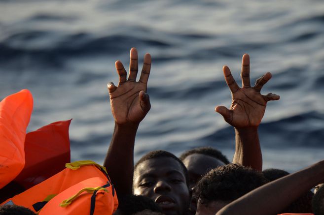 Uno de los traficantes de personas más buscados del mundo fue liberado en Libia