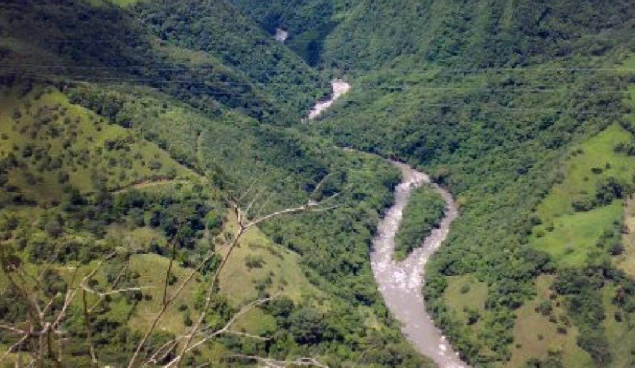 Buscan a mujer que fue arrastrada por creciente súbita hace siete días en Boyacá