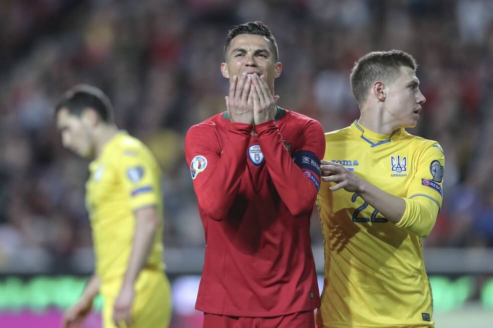 Nueve meses después, Ronaldo volvió a la selección con un empate ante Ucrania