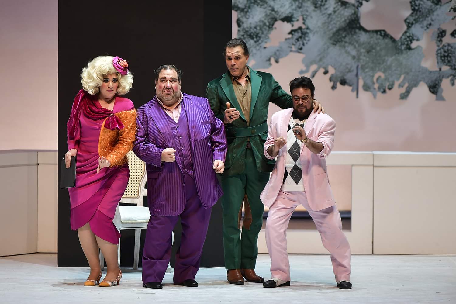 Estreno de la nueva versión de la ópera "Las bodas de Fígaro", en el Teatro Mayor Julio Mario Santo Domingo