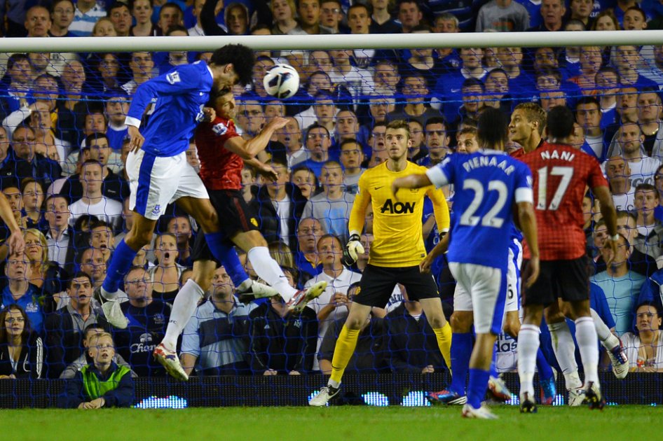 Manchester United no puede con Everton en el debut de la Premier