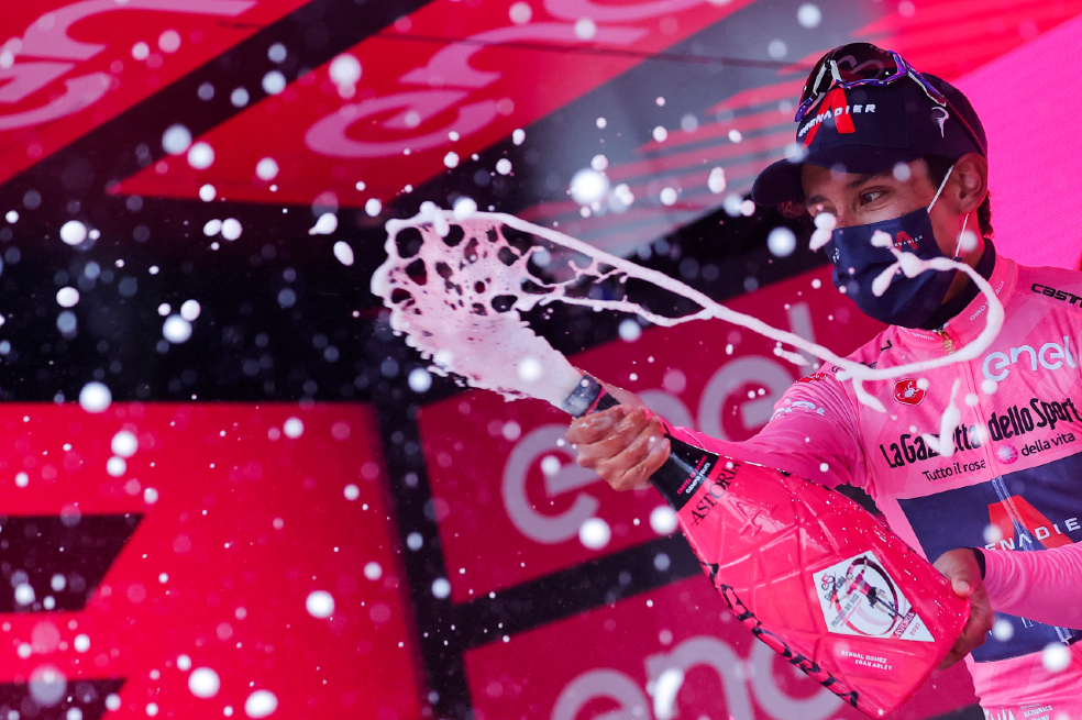 Egan Bernal ya tiene la maglia rosa: Así va la Clasificación General del Giro