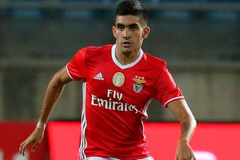 Guillermo Celis podría reforzar Millonarios. Foto: Benfica