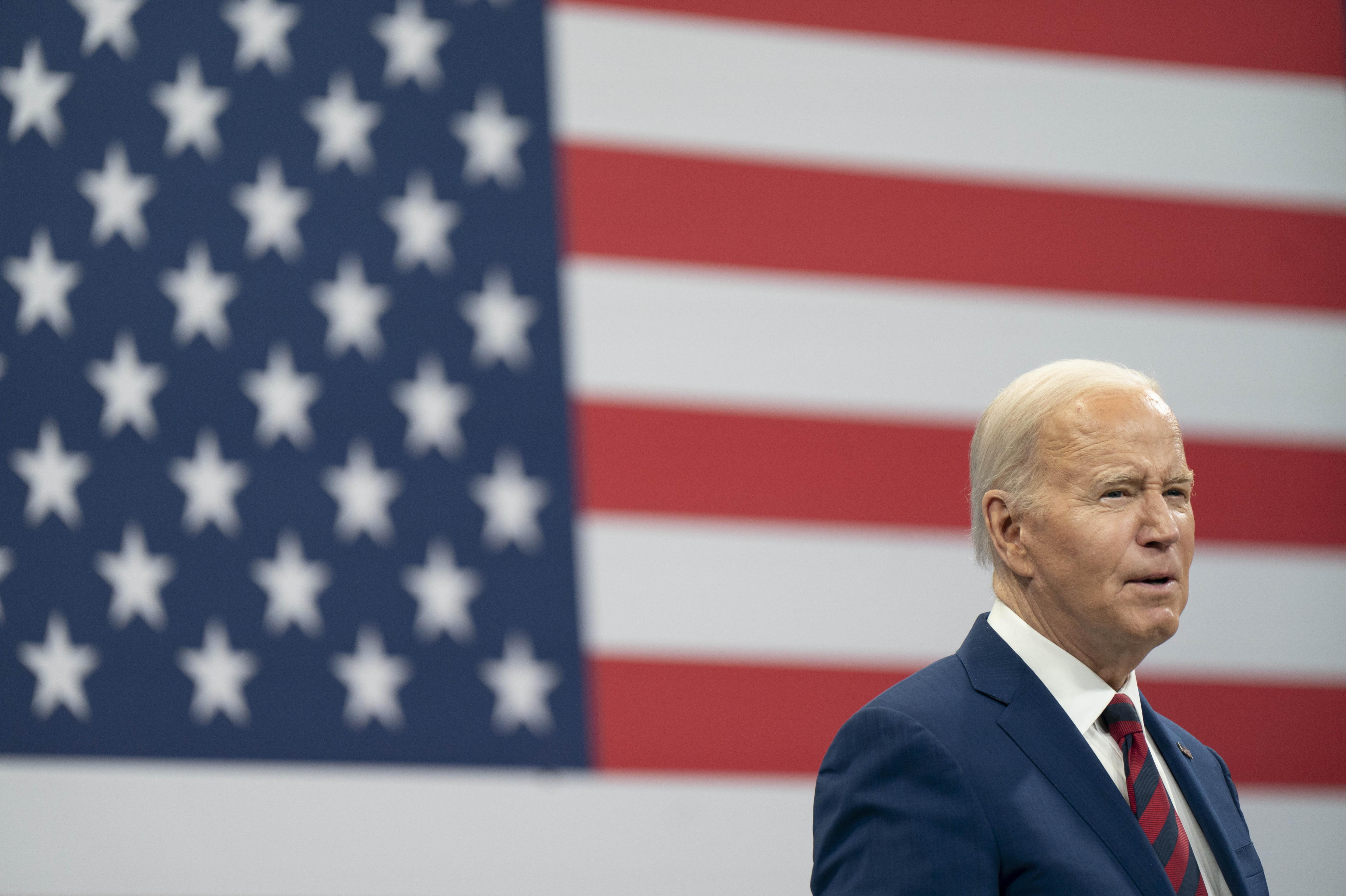 Raleigh (United States), 26/03/2024.- US President Joe Biden speaks during a campaign event at the Chavis Community Center in Raleigh, North Carolina, USA, 26 March 2024. EFE/EPA/ALLISON JOYCE