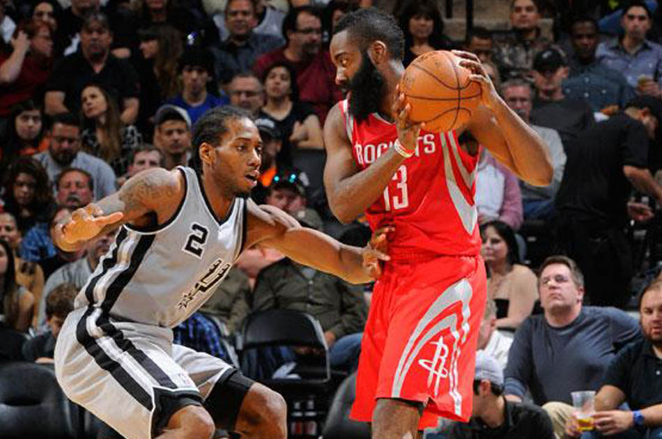 James Harden encabezó la ofensiva de los Rockets. AFP