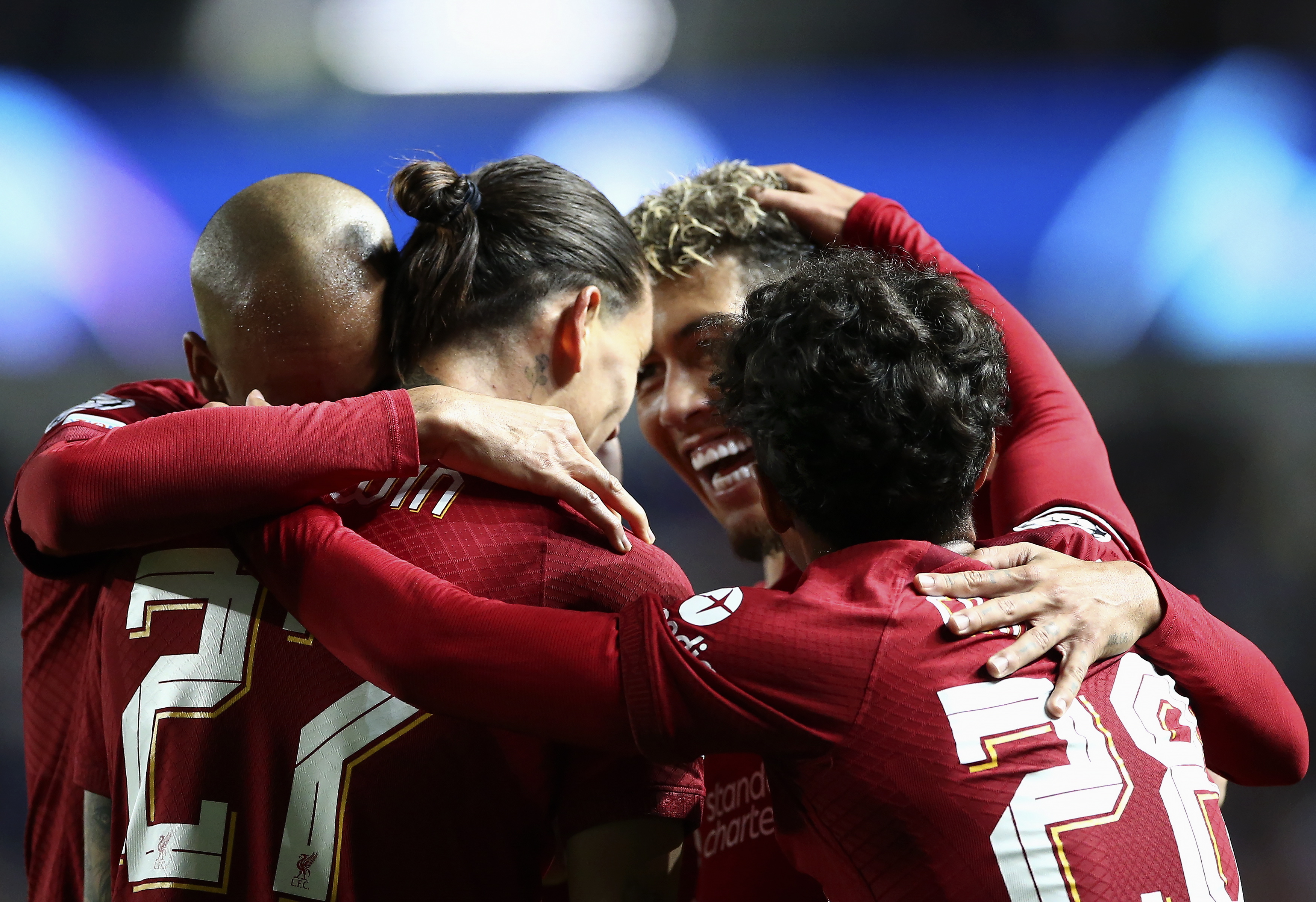 Liverpool, sin Luis Díaz, goleó al Rangers en Escocia en Champions