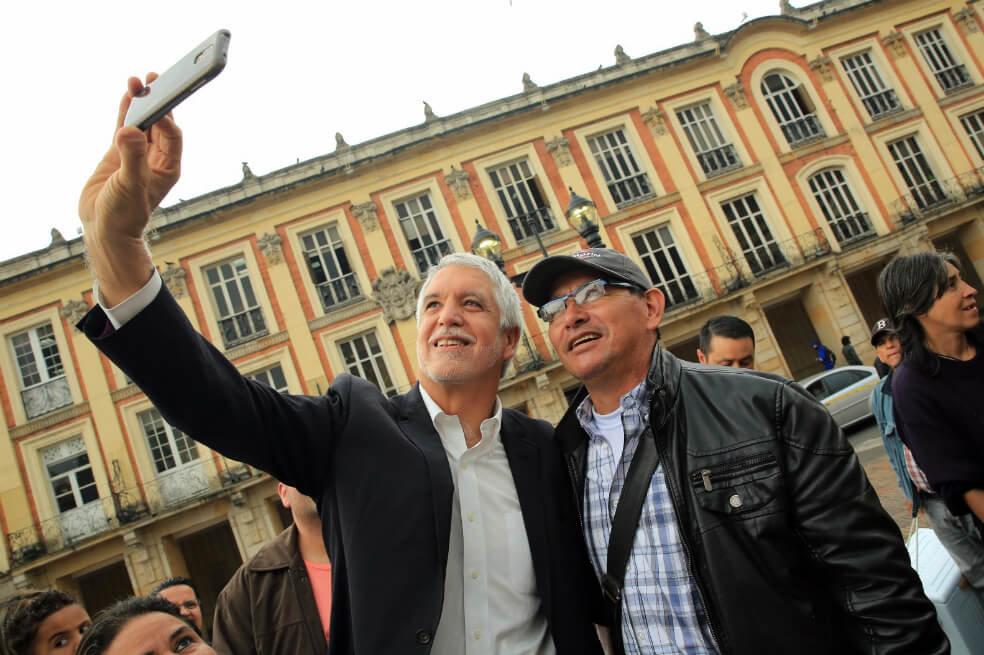 Mejorar la aprobación del alcalde Enrique Peñalosa, tarea cuesta arriba
