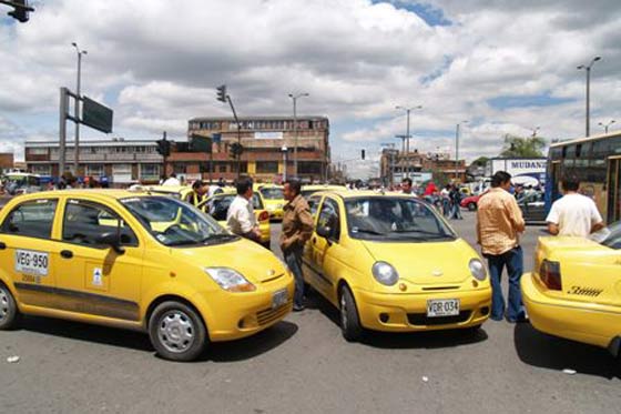 Taxistas y Distrito no llegaron a acuerdos para evitar paro