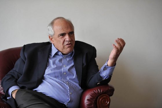 Unasur pide a gobierno y oposición venezolana "erradicar la violencia" política