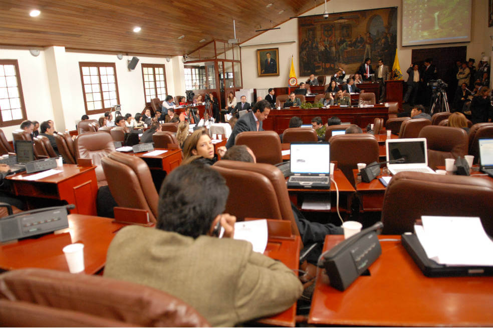 Funcionaria del ICBF tomaría curul de Ángela Garzón tras su renuncia al Concejo de Bogotá