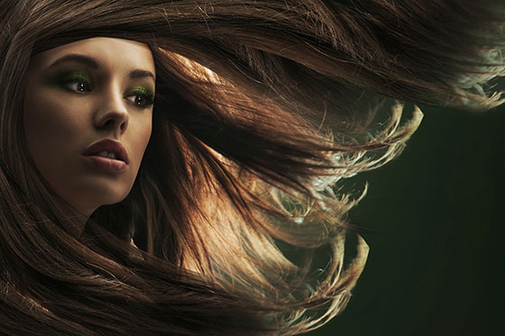 La tendencia de los colores metalizados llega al pelo