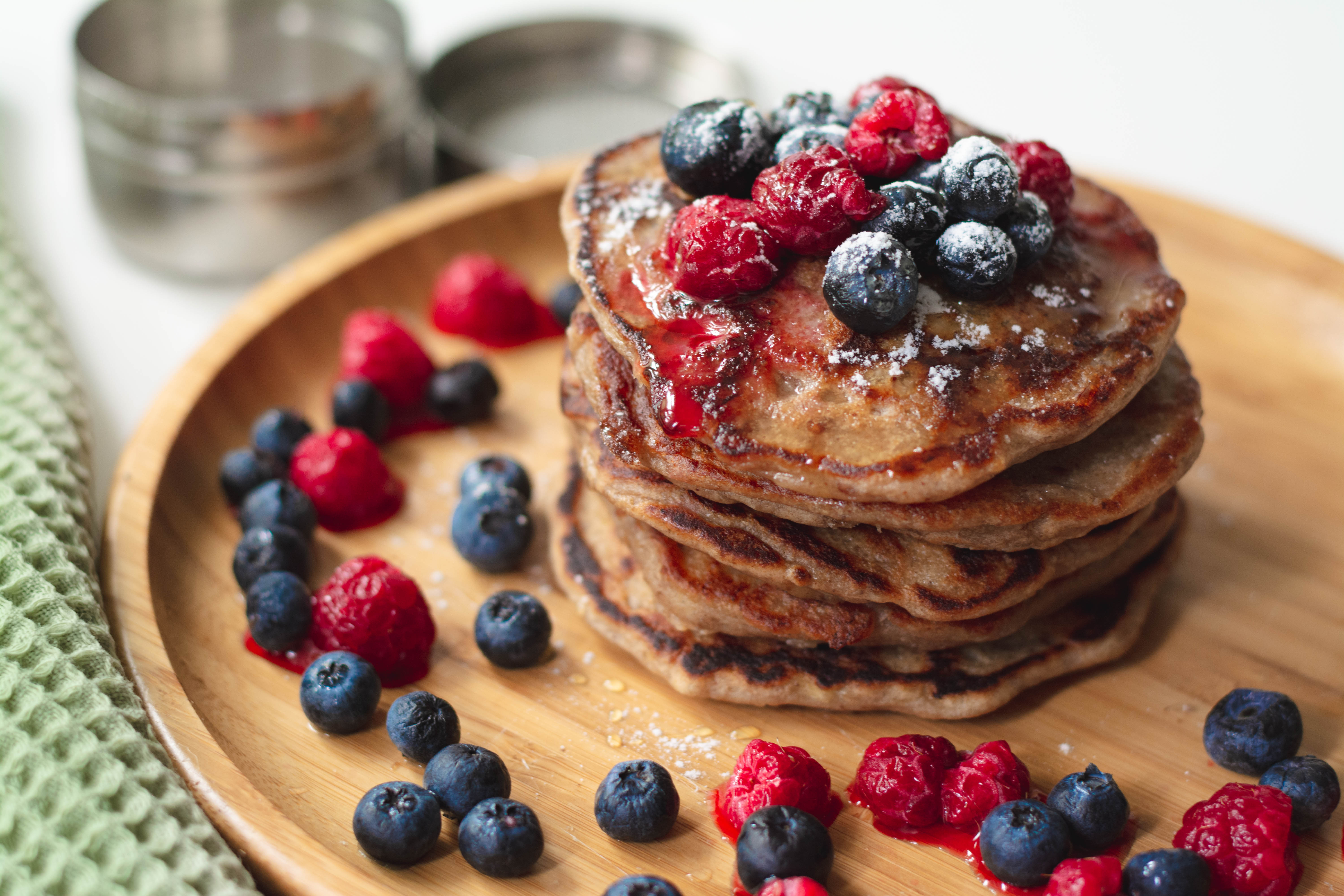 Pancakes de banano y chips de chocolate