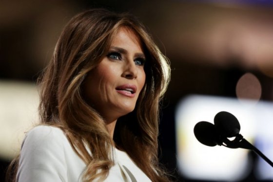 Melania Trump destaca el resurgimiento de los afectados por huracán Harvey