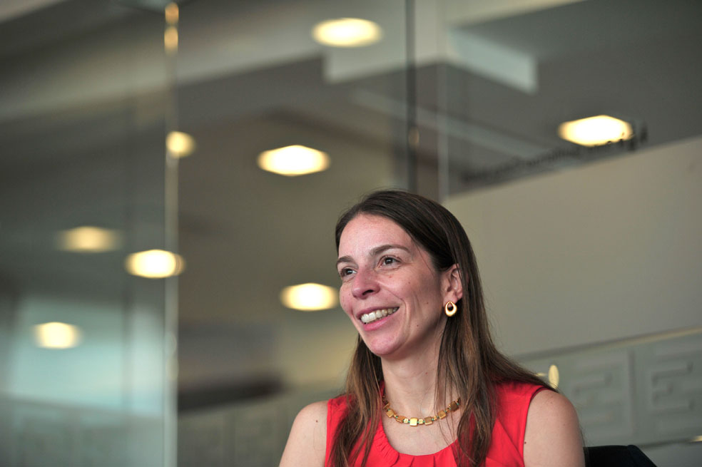 Miriam García Ferrer, primera consejera, jefe de la sección comercial de la Unión Europea en Colombia, dice que hay cada vez más presencia de Estados miembros en Colombia: “Hace tres años éramos 12, ya estamos 15”. / Andrés Torres