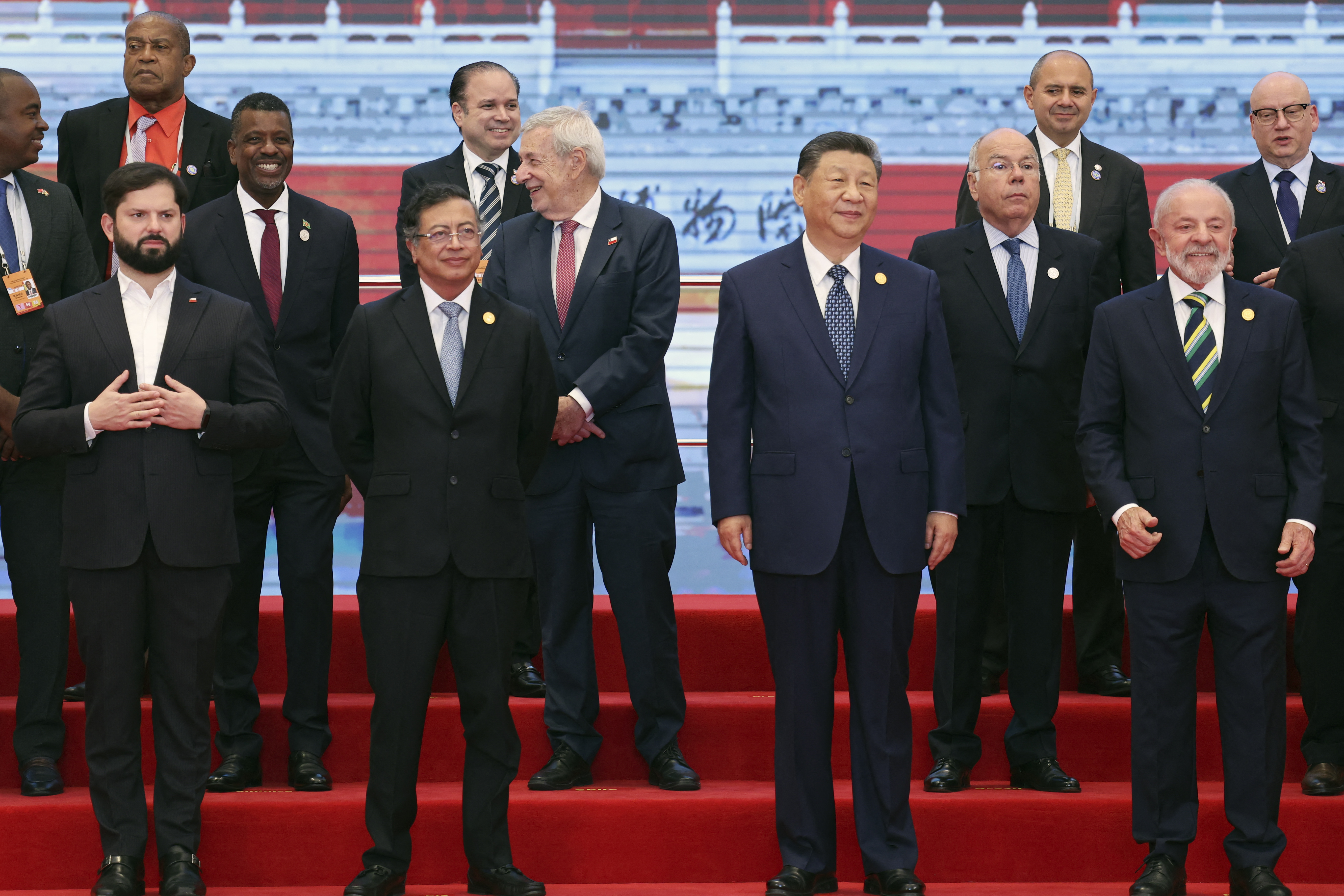 Xi Jinping le habla a Latinoamérica: “sigan un camino acorde a sus condiciones”