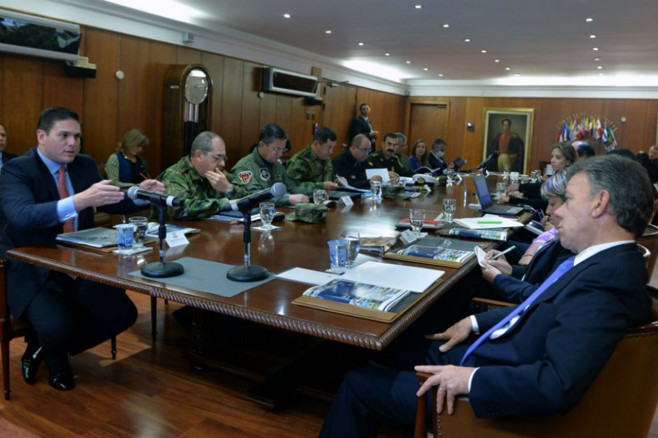  Este lunes, el Presidente Juan Manuel Santos continuó con los Diálogos de Gestión de los diferentes Ministerios, y en esta oportunidad le correspondió al de la Defensa, que le presentó al Jefe de Estado un balance sobre las metas alcanzadas.