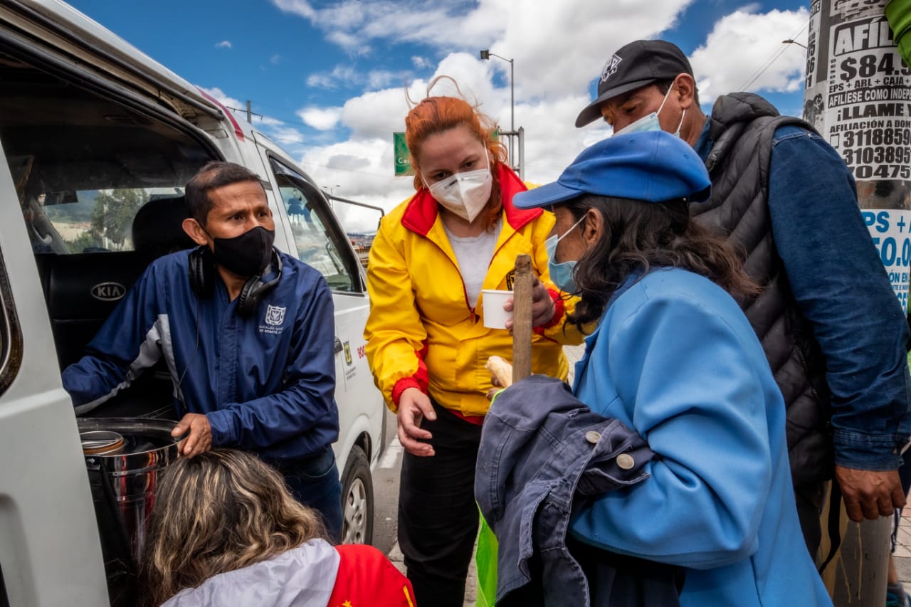 Avanza caracterización y atención de habitantes de calle en el centro de Bogotá