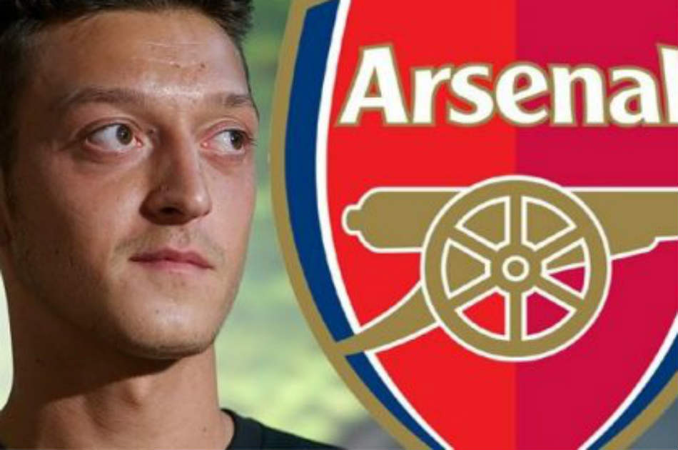 Felicidad en medio del Arsenal por el fichaje de Özil