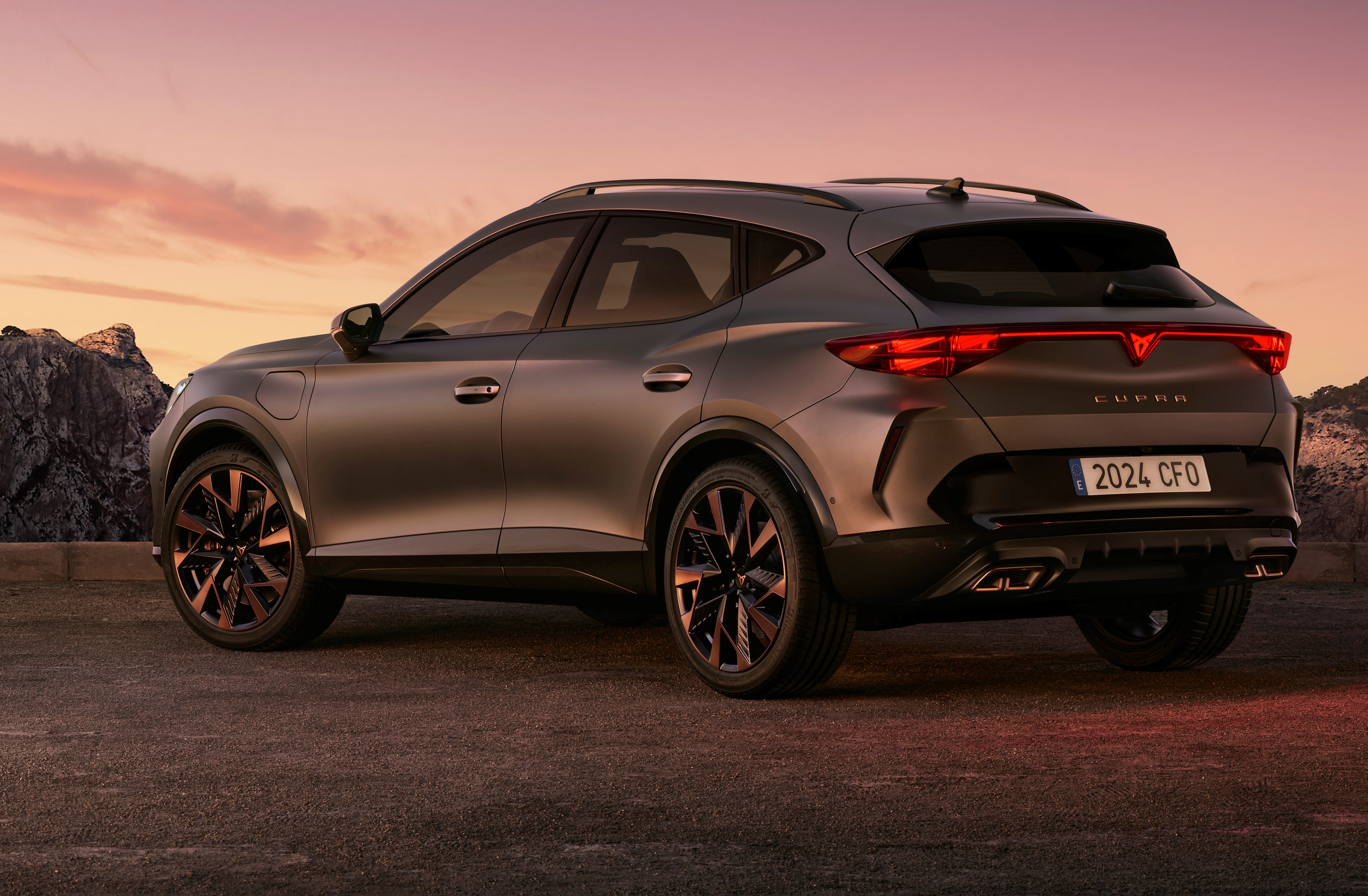 Nueva Cupra Formentor 2026 en Colombia: ahora híbrida