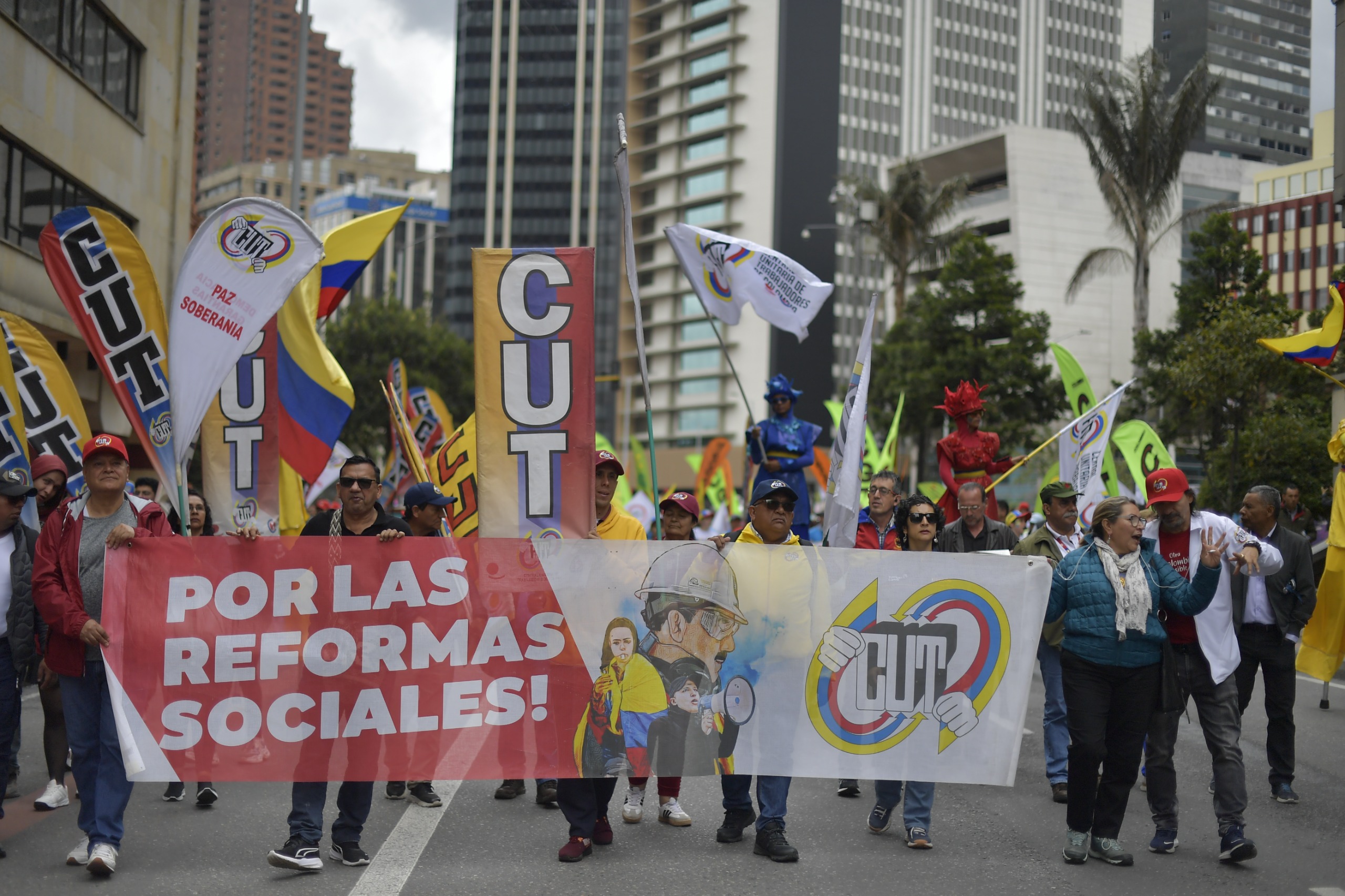 Así avanzan las marchas en el país por los cinco años del estallido social