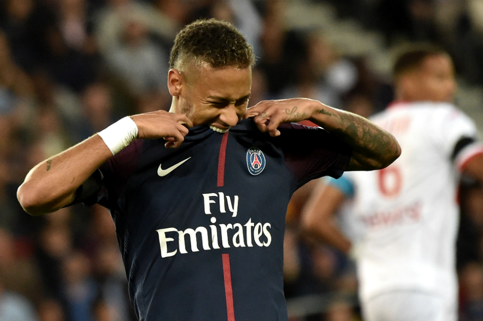 Barcelona demanda a Neymar por incumplimiento de contrato