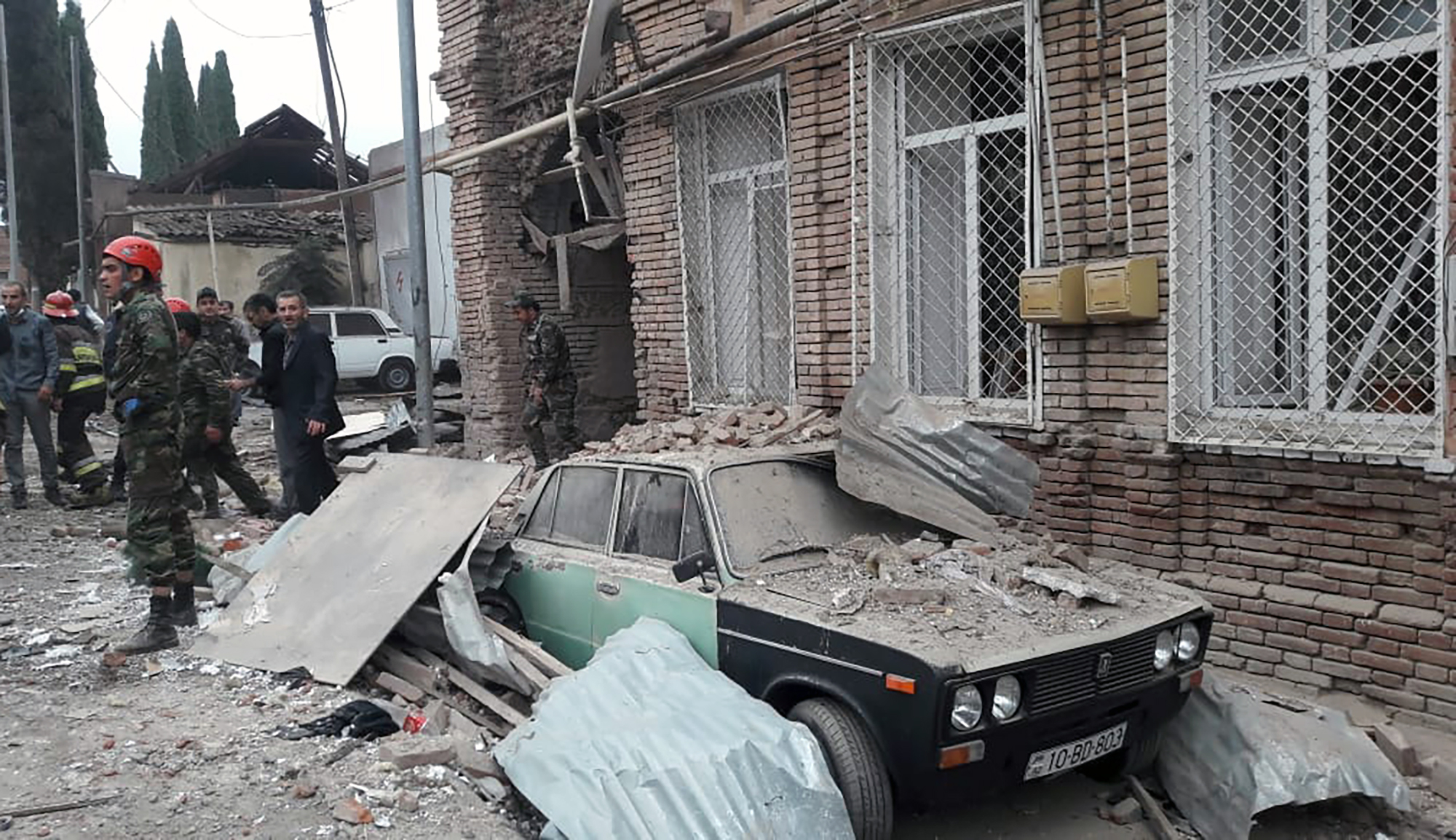 Armenia y Azerbaiyán acuerdan un nuevo alto el fuego humanitario desde este lunes