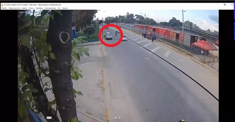 Este habría sido el lugar donde los uniformados dejaron al comerciante y huyeron con el dinero.