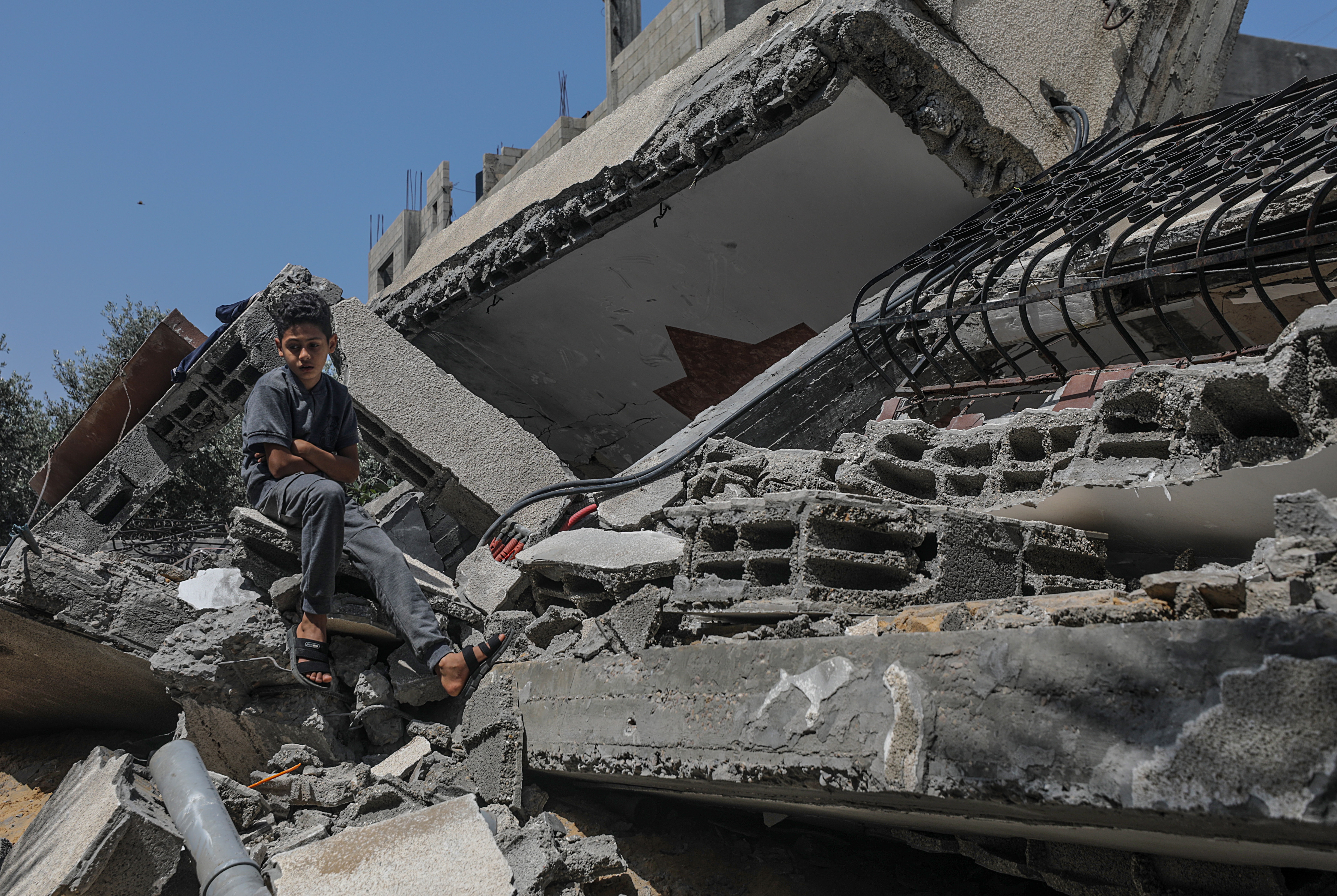 Escalada en Gaza deja 25 palestinos muertos y más de 500 proyectiles disparados