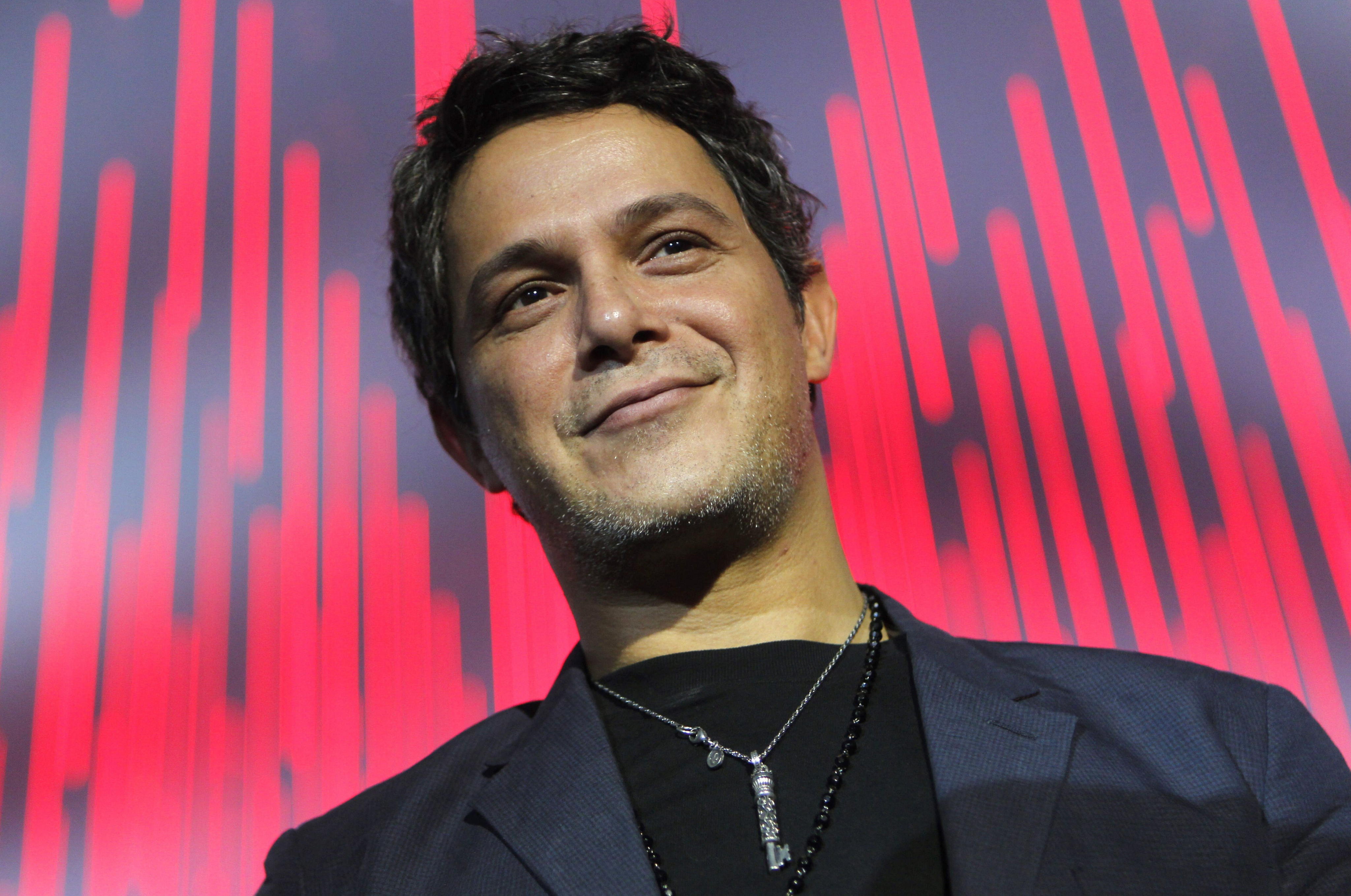 Documental de Alejandro Sanz llega a las salas de cine de Colombia
