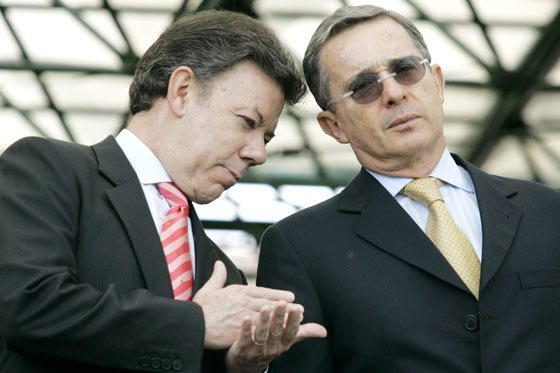 «Estamos listos a seguir dialogando con el Centro Democrático»: Santos