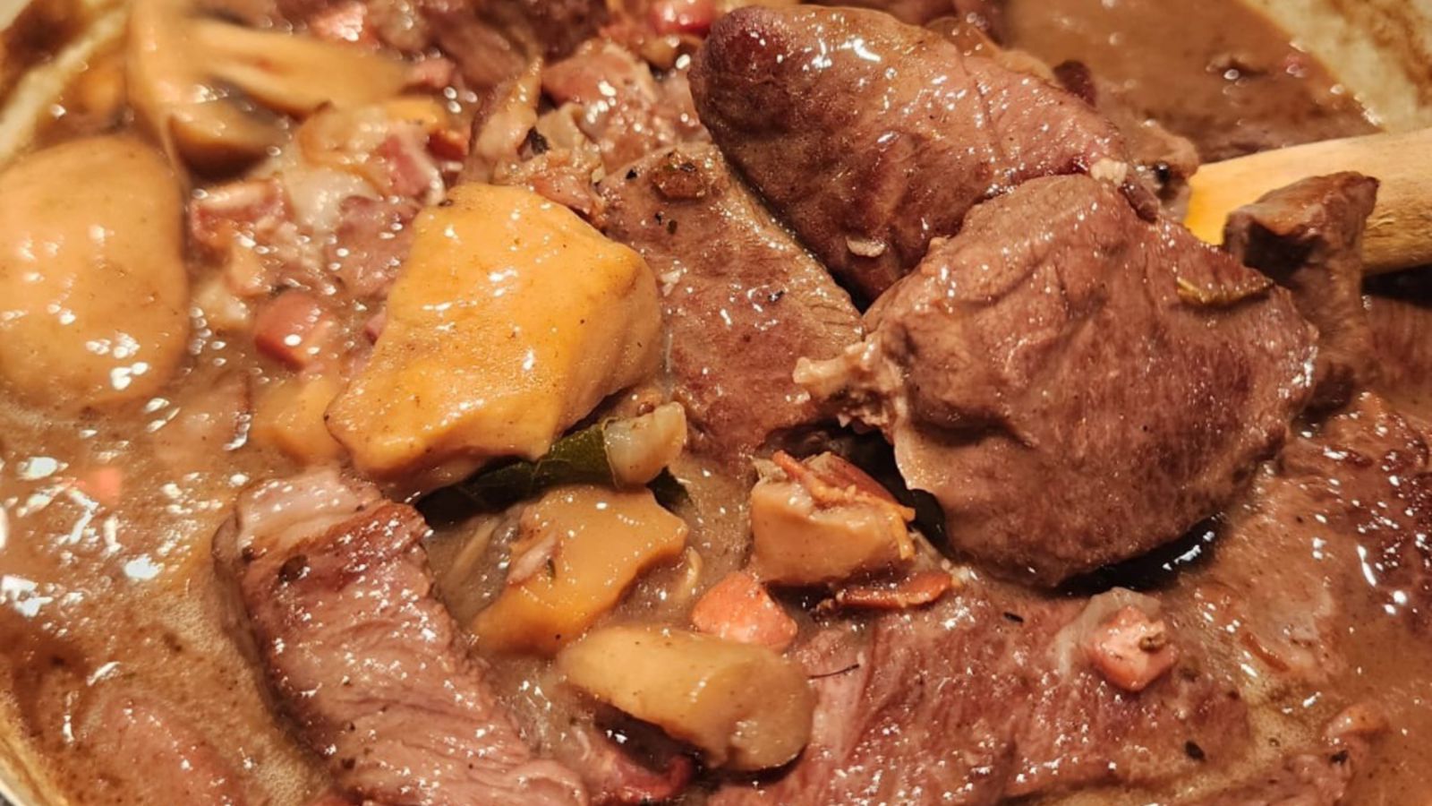 La receta que propongo esta semana, que es uno de esos clásicos espectaculares, inolvidables y omnipresentes.