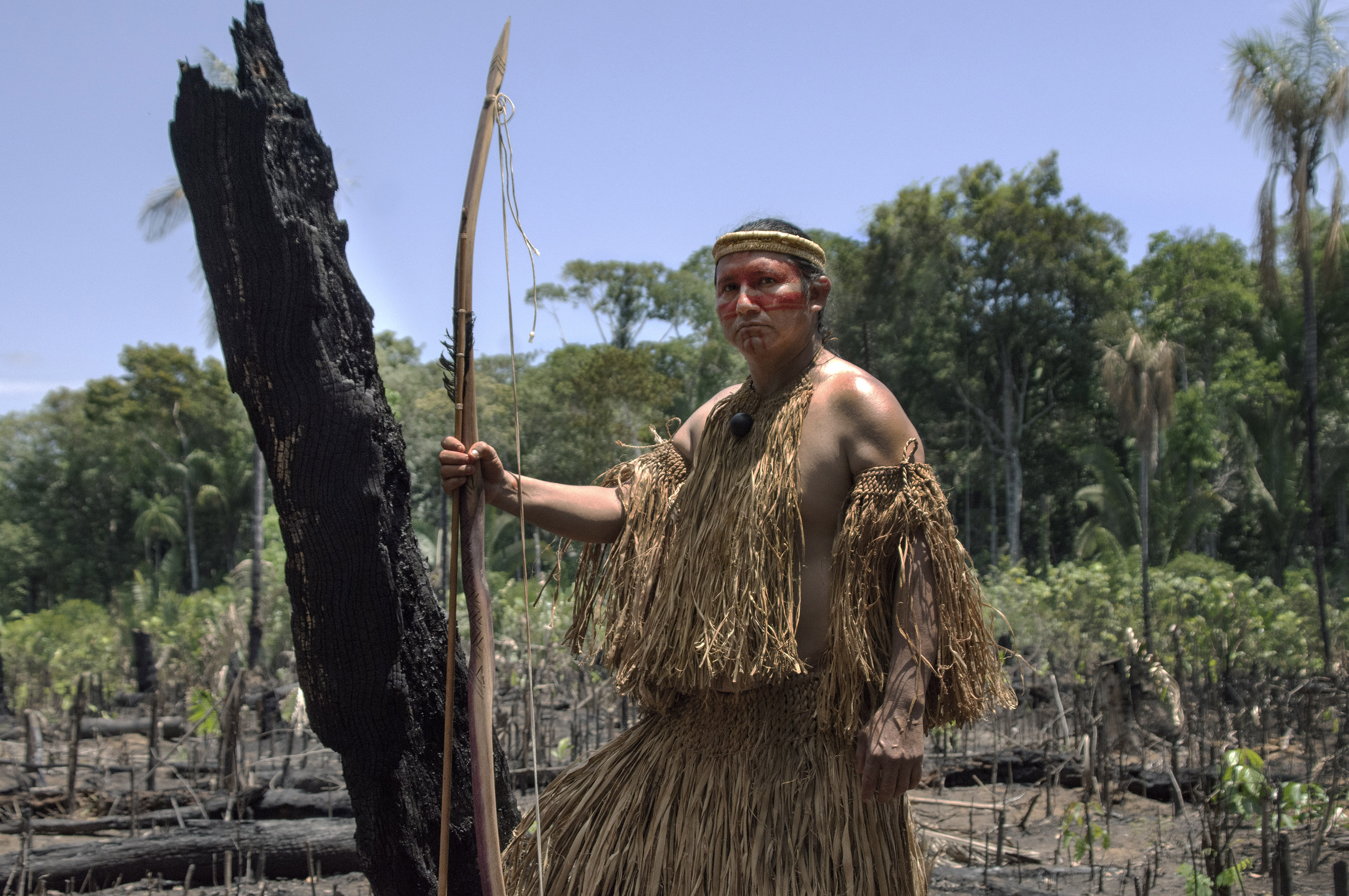 Indígenas Mura, en Brasil  y su lucha por proteger la Amazonia su territorio.