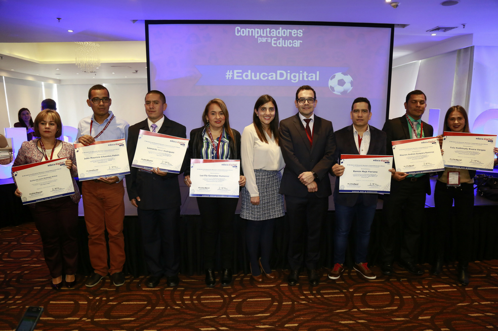 Cinco profesores fueron premiados por el programa Computadores para Educar