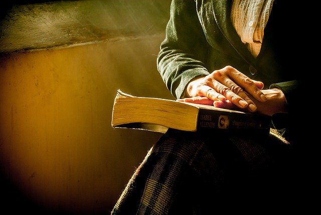 Una emoción, un libro