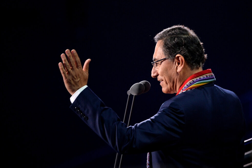 Presidente de Perú propone recortar su mandato y adelantar elecciones a 2020. ¿Por qué?