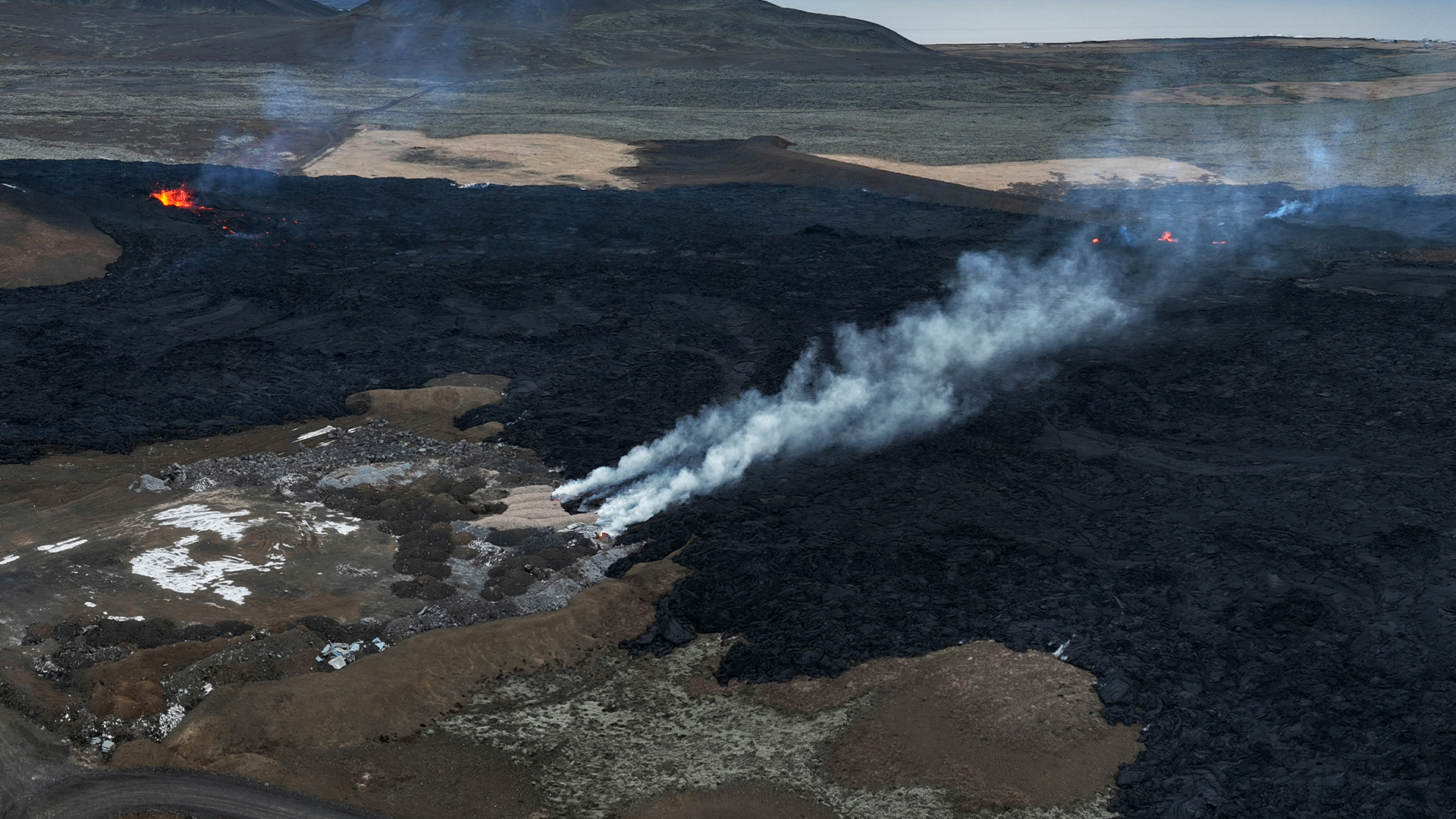 Erupción en Islandia: se calmó actividad del volcán