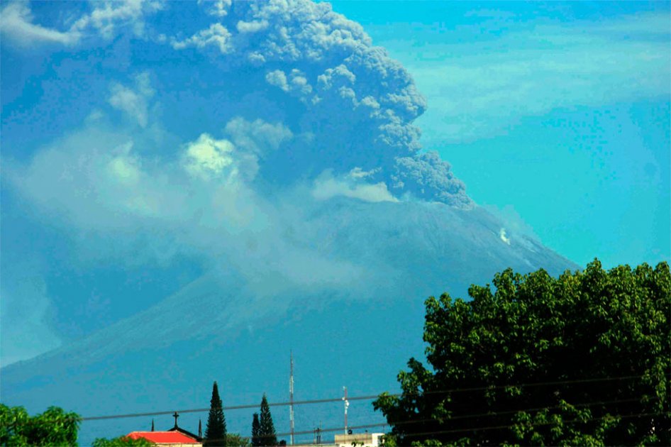 Nicaragua mantiene alertas por actividad eruptiva en tres volcanes