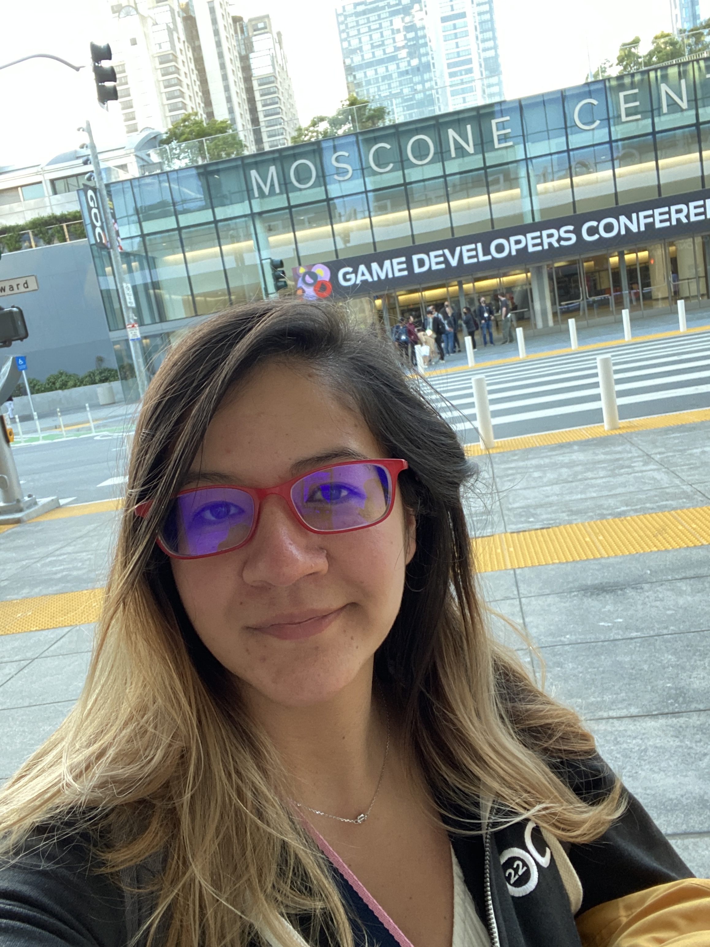 Sandra Castro Pinzón en la Game Developers Conference (GDC) el evento anual más importante de desarrolladores de videojuegos en el mundo.
