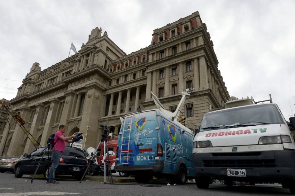 Edificio de la Corte Argentina y los medios de comunicación
