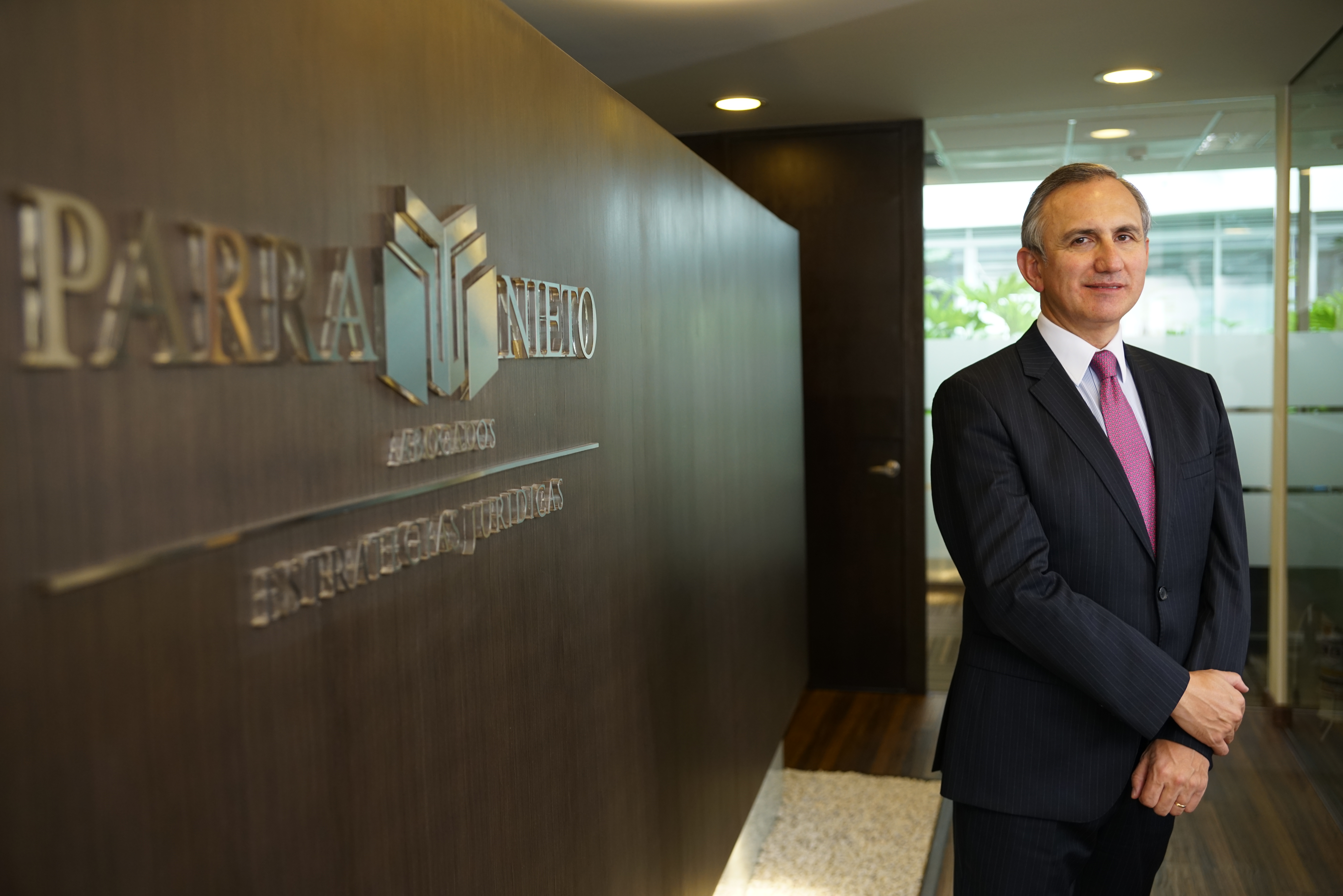 Hernando Parra Nieto es el nuevo rector de la Universidad Externado