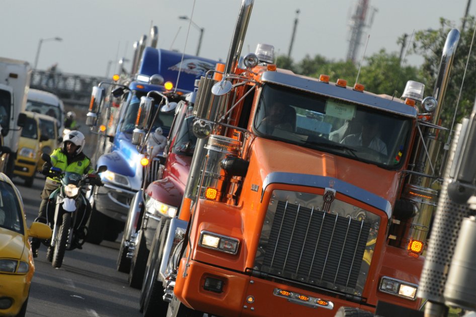 El paro camionero no avanza, los precios en Colombia sí