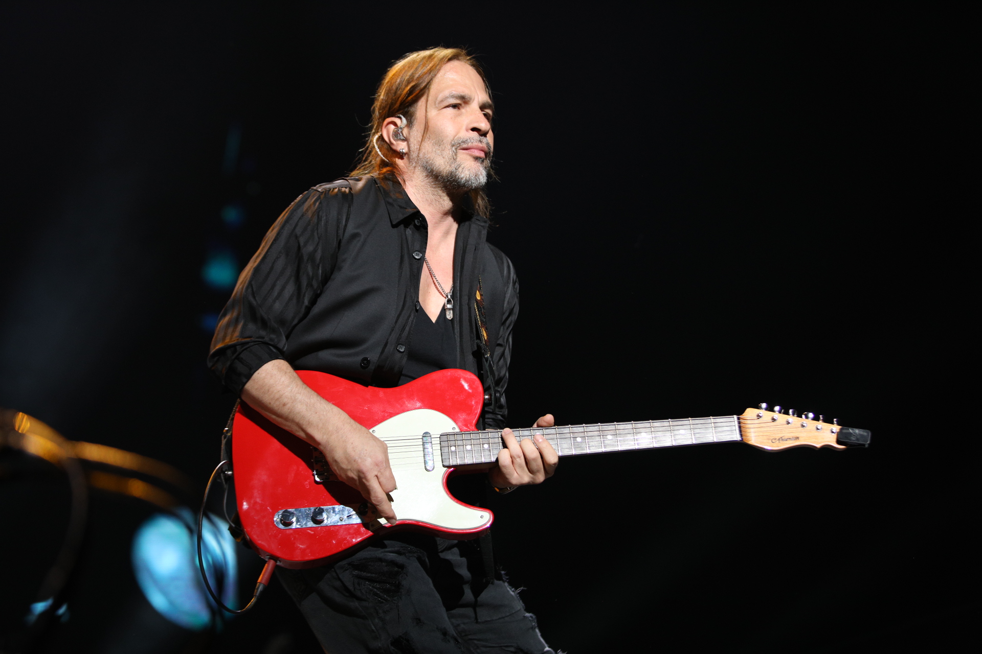 Sergio Vallín, guitarrista de Maná.