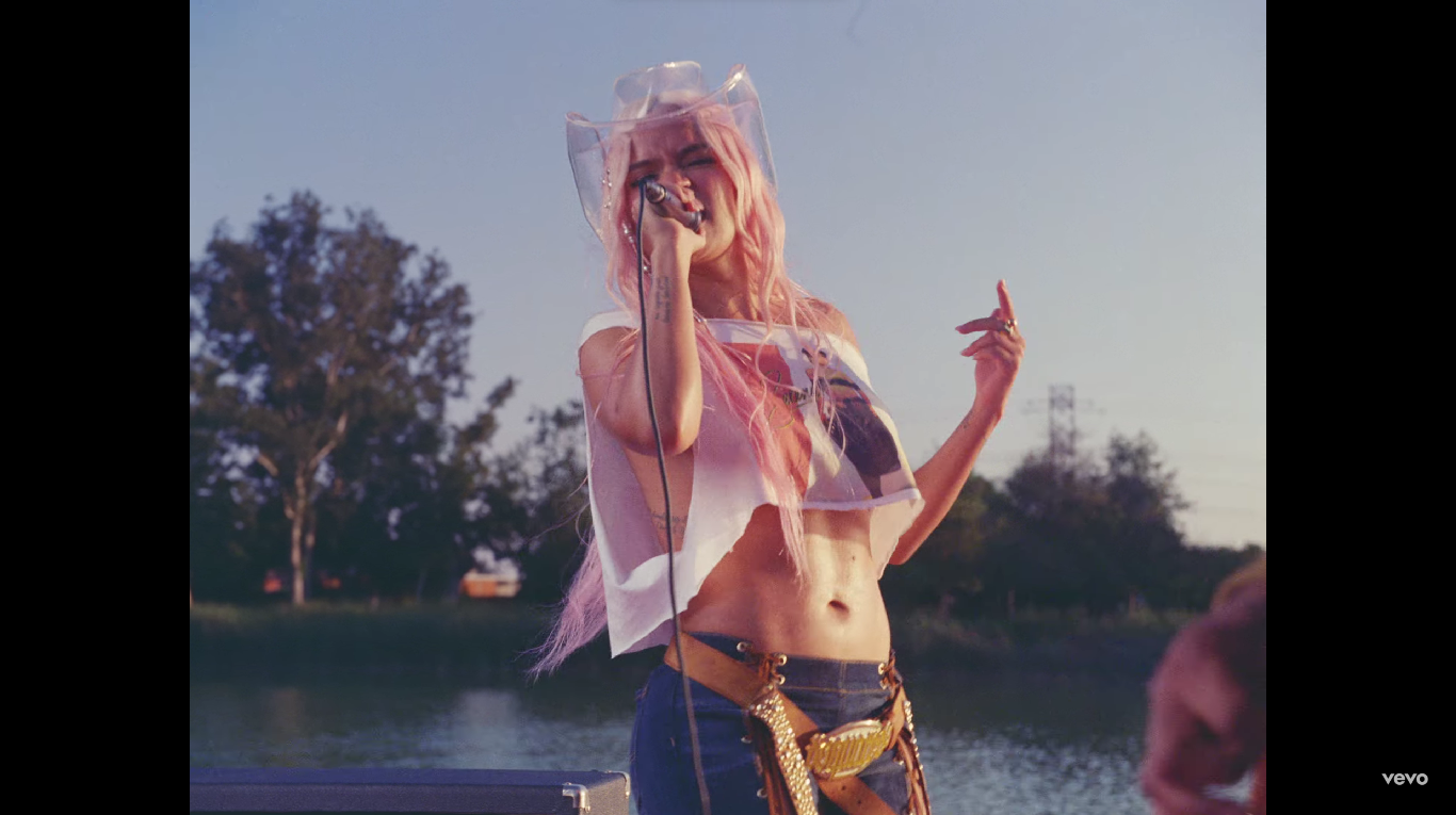 Karol G respondió indirectas de Anuel AA en su nueva canción ‘Mi ex tenía razón’